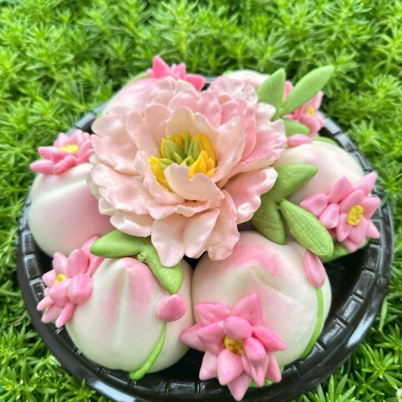 BÁNH CÚNG TẾT MẪU 06